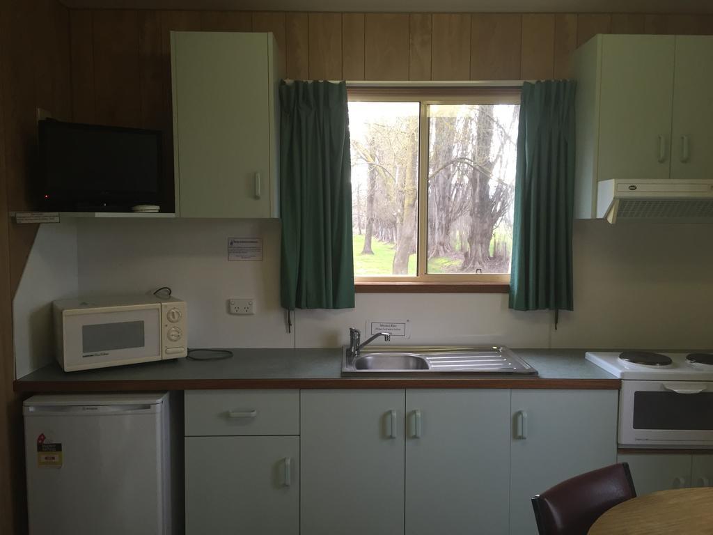 Colac Colac Caravan Park Corryong Extérieur photo