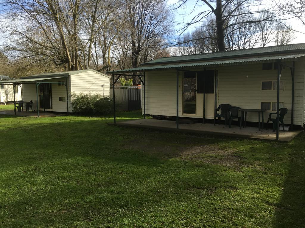 Colac Colac Caravan Park Corryong Extérieur photo
