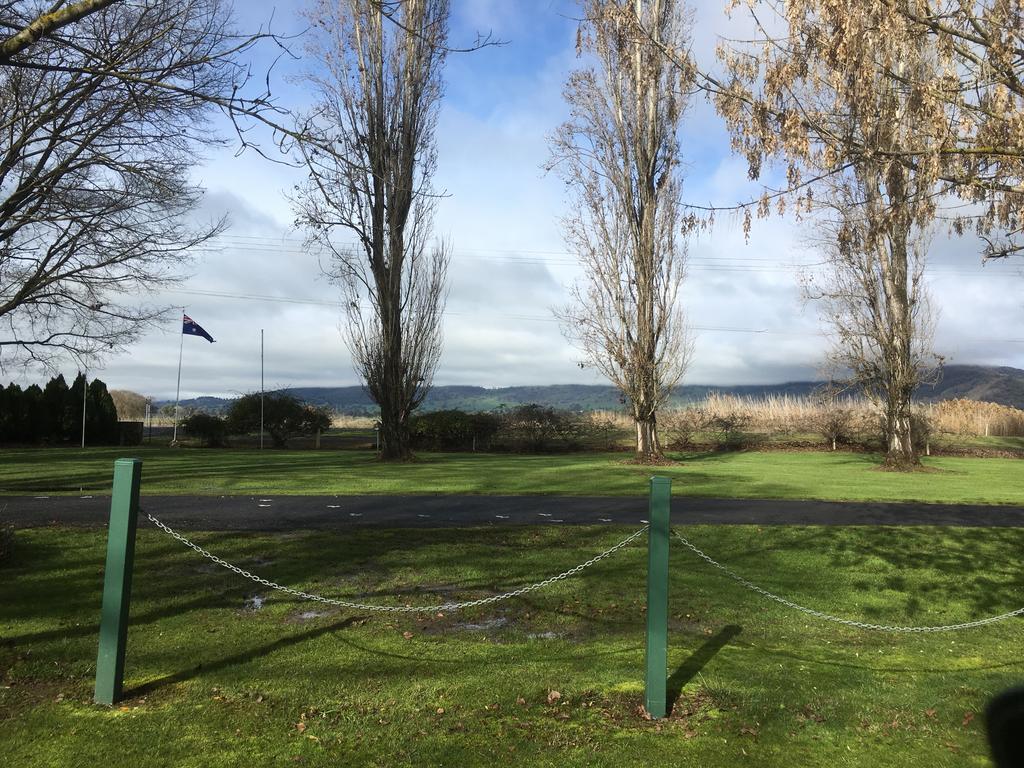 Colac Colac Caravan Park Corryong Extérieur photo