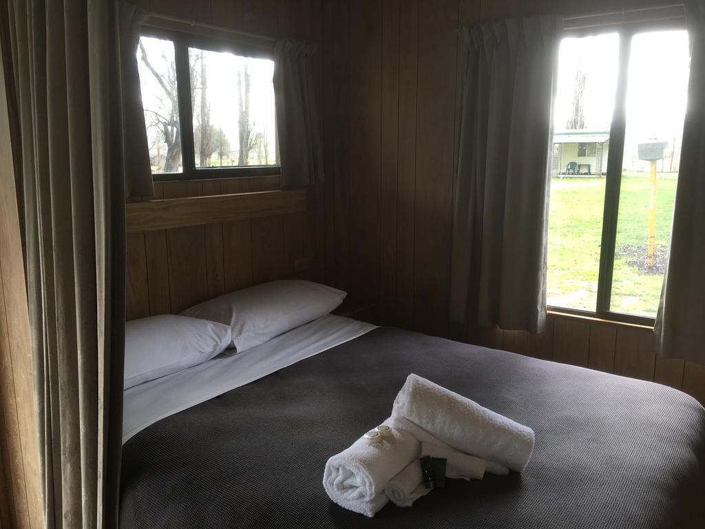 Colac Colac Caravan Park Corryong Extérieur photo