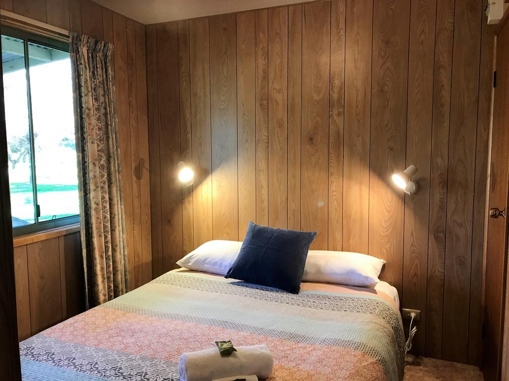 Colac Colac Caravan Park Corryong Extérieur photo
