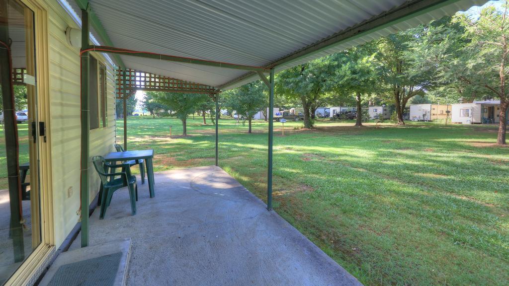 Colac Colac Caravan Park Corryong Extérieur photo